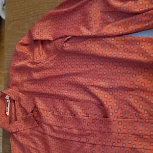 Alfred Dunner Long sleeve Polyester blouse. Rusty Maroon, buttons. 1X